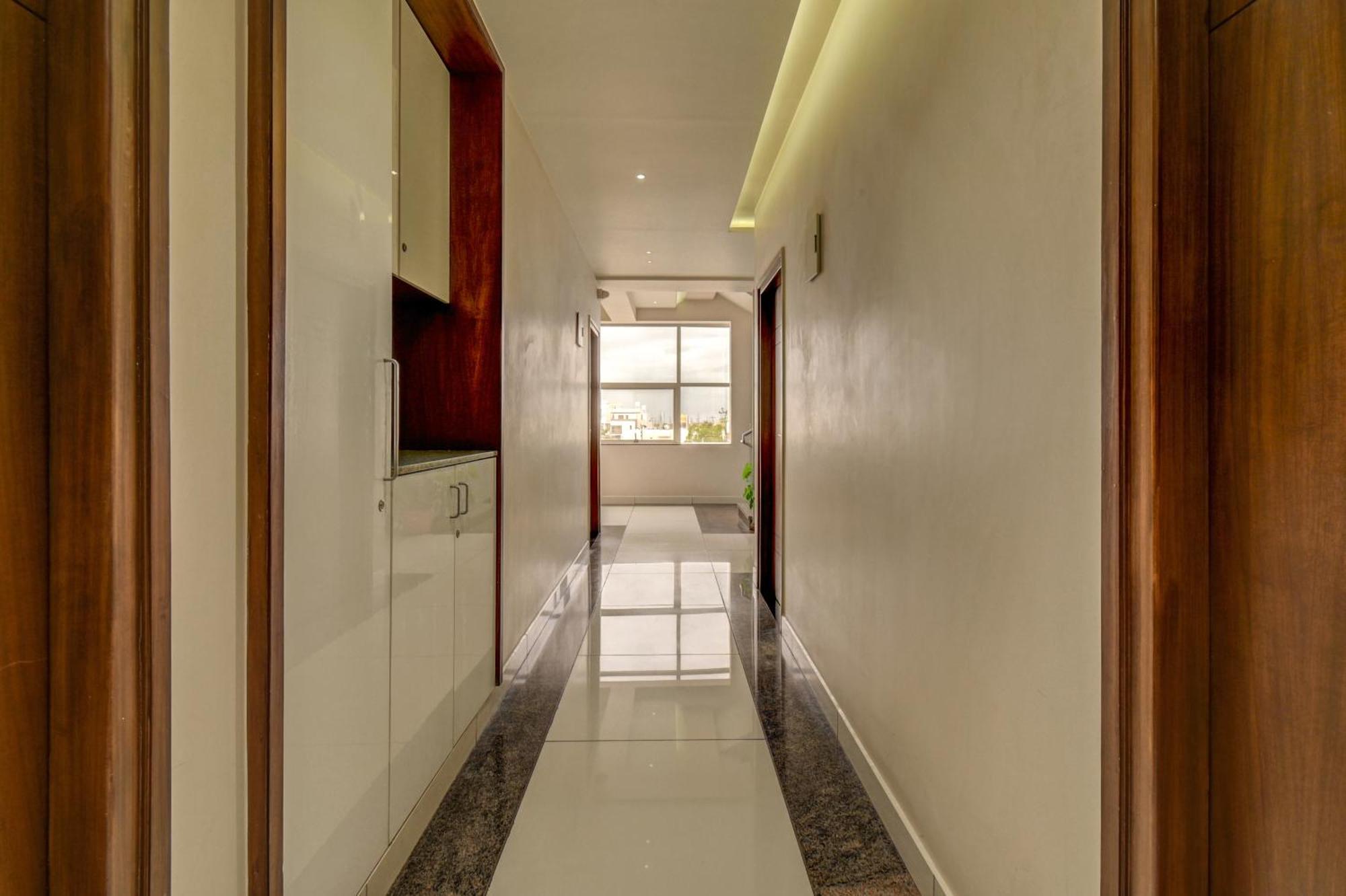 Hotel J N Stay Mysore - 12 Minutes To Mysore Palace Eksteriør billede