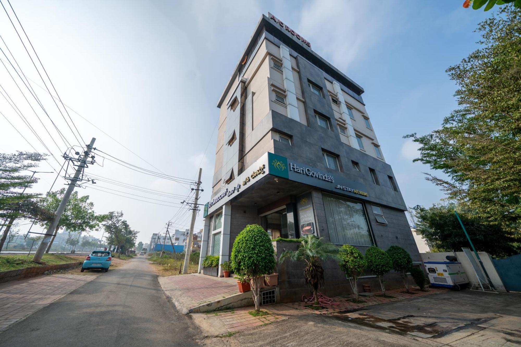 Hotel J N Stay Mysore - 12 Minutes To Mysore Palace Eksteriør billede